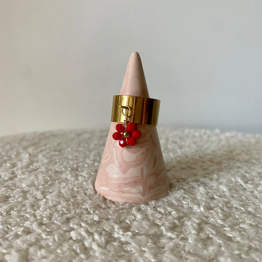 Bague épaisse dorée - Fleur rouge