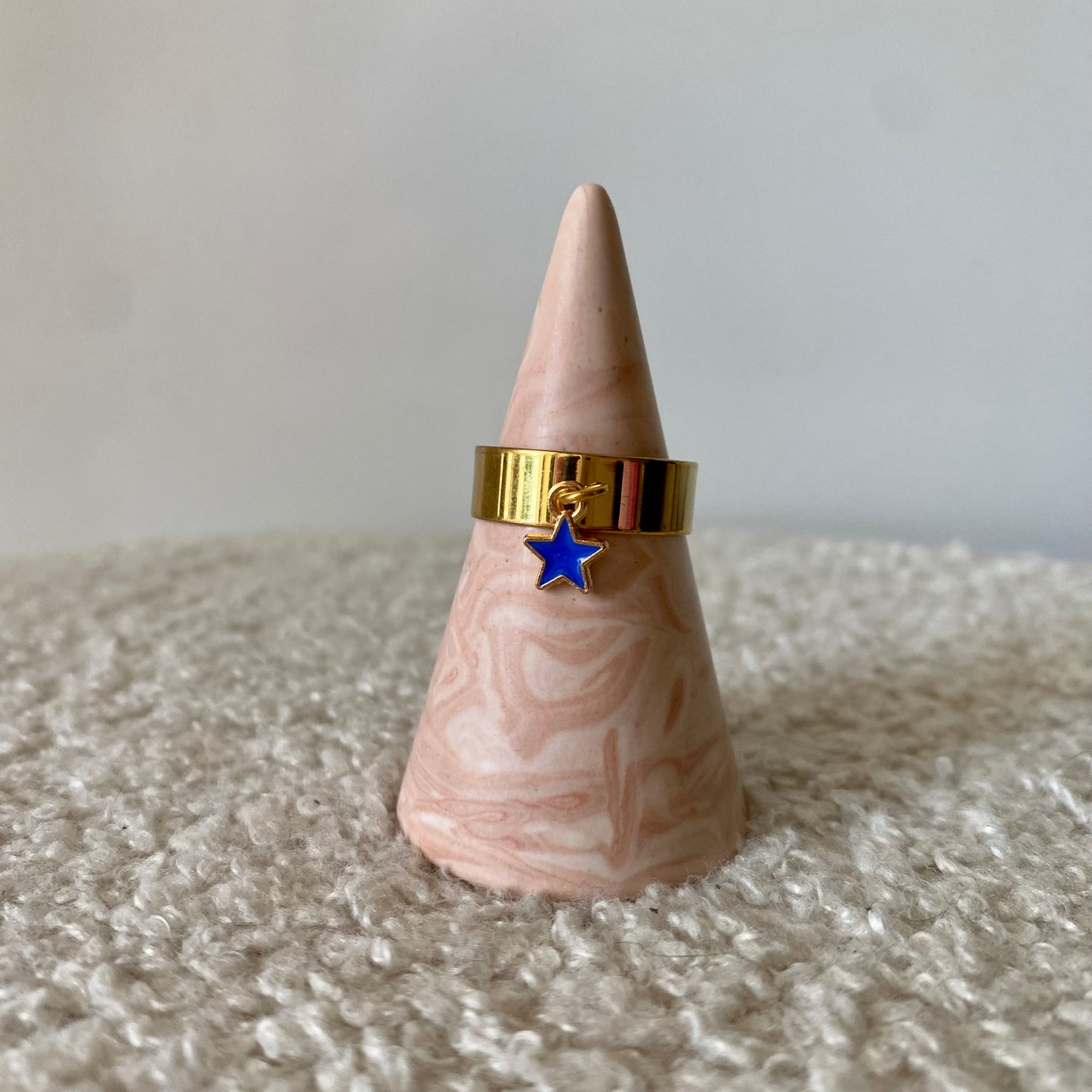 Bague fine dorée - Etoile bleue