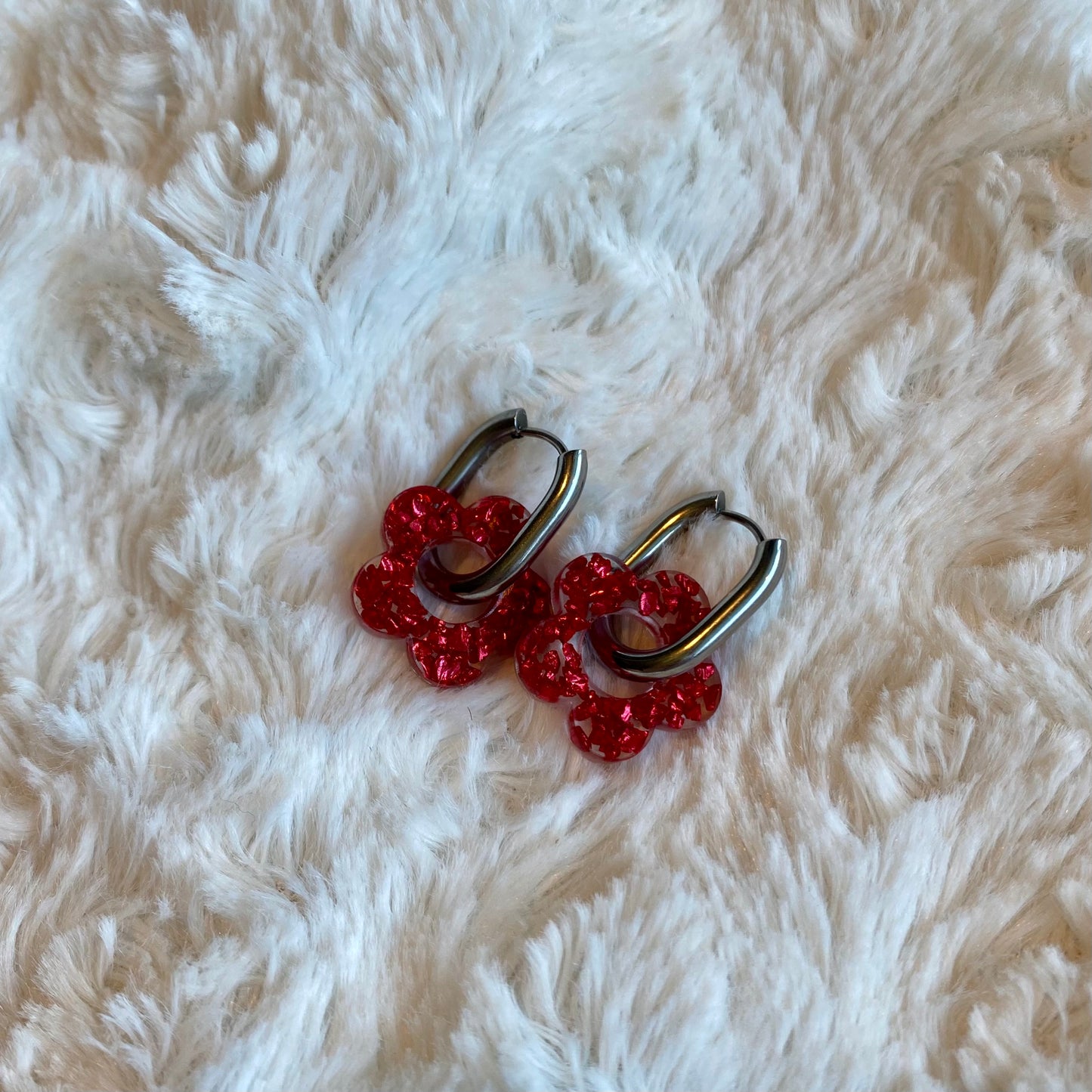 Boucles d’oreilles Camélia - Cristaux rouges